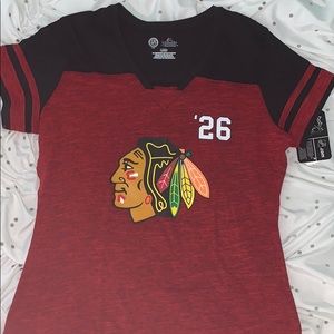 Blackhawks women’s shirt